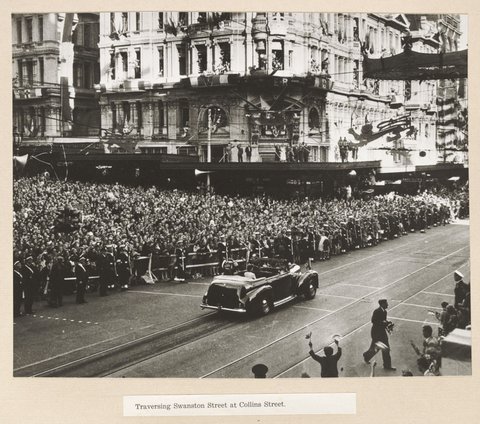 Traversing Swanston Street at Collins Street, 1954