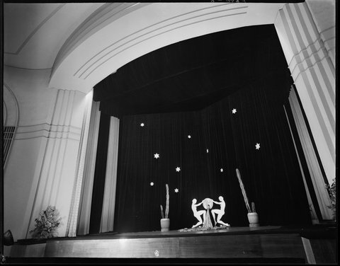 "Padua Theatre, Brunswick, operated by Hoyts Theatres.", 1937