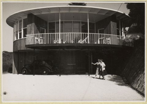 Henty House, Frankston, Victoria, 1950–51