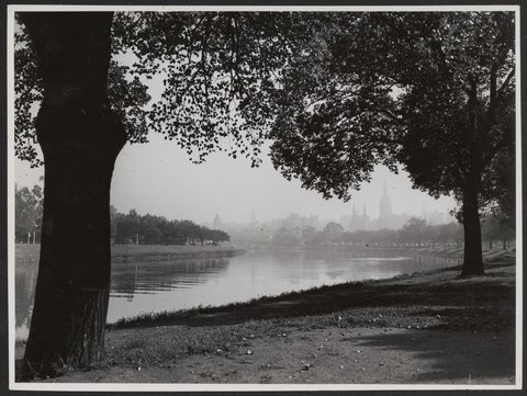 Views of Melbourne Victoria, 1950–54