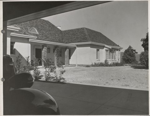 Residence of Miss C. M. McBeath Yarra Road Croydon Vic, 1936