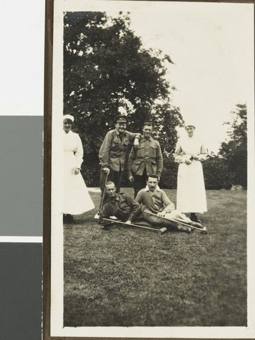 Soldiers and nurses, Hethersett Private Repatriation Hospital, Burwood, Vic, 1914–20