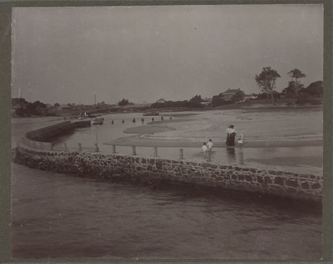Scenes at Mordialloc, Victoria, 1898–1918