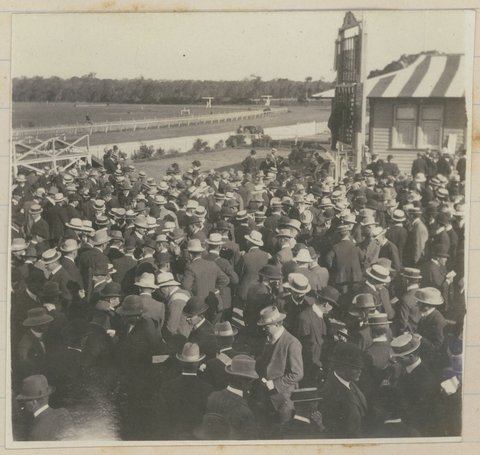 Flemington Race Track, Dec. 1909