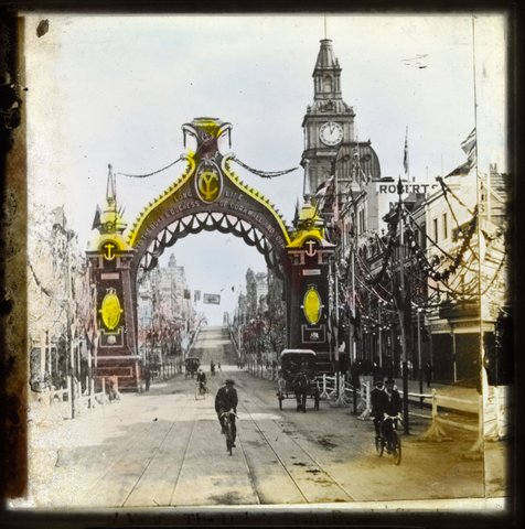 Decorated Arch for the Duke and Duchess of York and Cornwall, Bourke Street, Melbourne, 1901