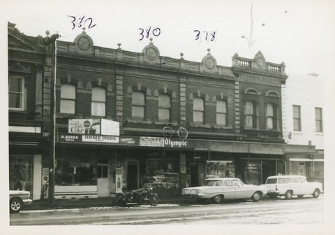 "Terrace buildings, Bridge Road, Richmond", 1967–69