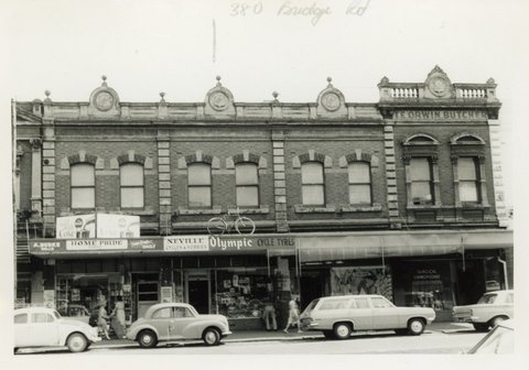 Terrace buildings, Bridge Road, Richmond, 1967–69