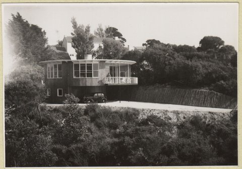 Henty House, Frankston, Victoria, 1950–51