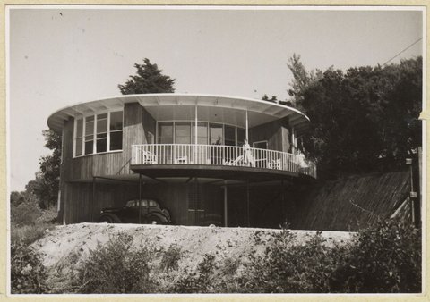 Henty House, Frankston, Victoria, 1950–51
