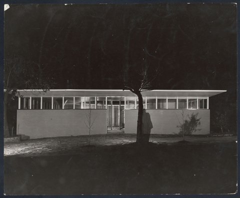 24 Hill Street, Toorak, 1952–53