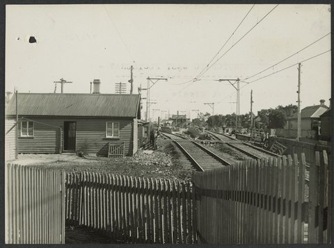 South Kensington to West Footscray, Middle Footscray Station, 1927