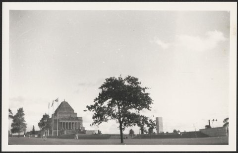 Melbourne at the time of Queen Elizabeth's visit 1954