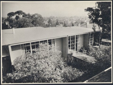 24 Hill Street, Toorak, 1952–53