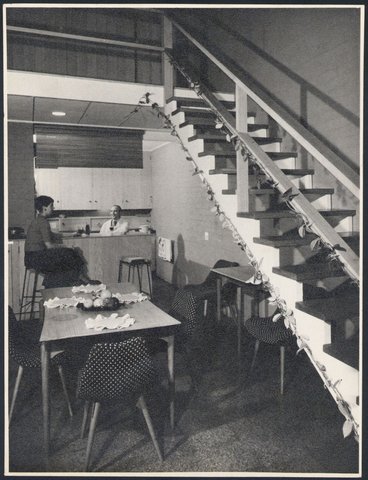 24 Hill Street, Toorak, 1952–53