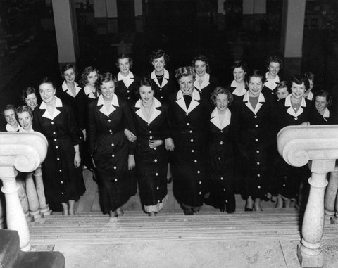 Female bank clerks at work, State Head office, National Bank of Australia, 279 Collins Street, Melbourne, 1953