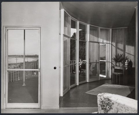 Henty House, Frankston, Victoria, 1950–51
