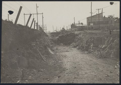 South Kensington to West Footscray, excavating, 1926