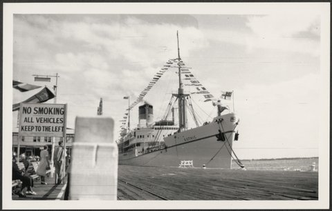 Melbourne at the time of Queen Elizabeth's visit 1954
