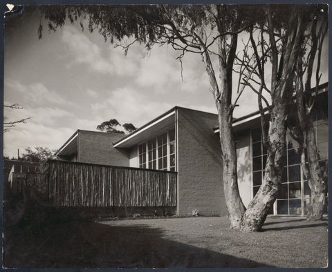 24 Hill Street, Toorak, 1952–53