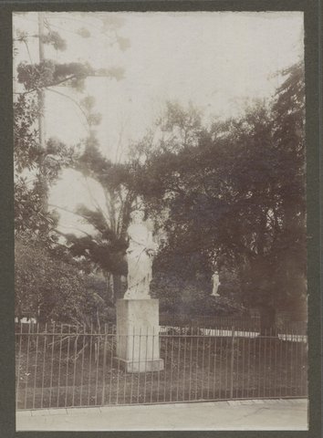 Statues in the Fitzroy Gardens, Melbourne, Victoria, 1902–18