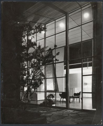 24 Hill Street, Toorak, 1952–53