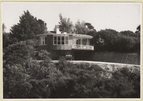 Henty House, Frankston, Victoria, 1950–51