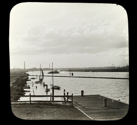 Breakwater on the Yarra River, Melbourne, 1909