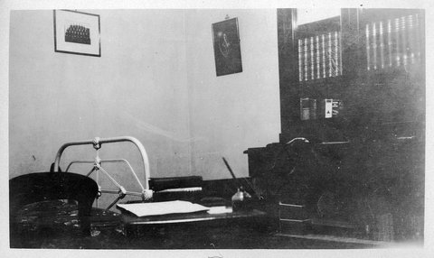 St Kilda 107 Park St. Bedroom. 1920-30, 1920–30