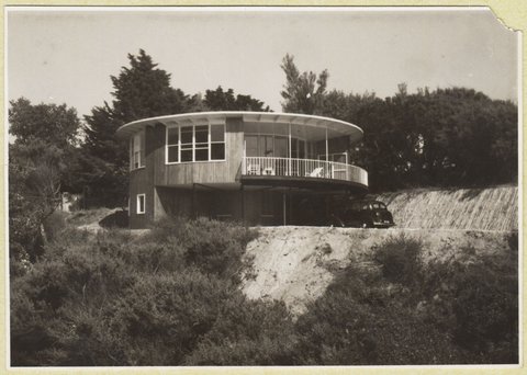 Henty House, Frankston, Victoria, 1950–51