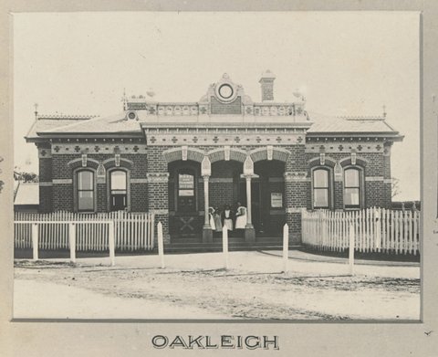 Oakleigh, 1897–99