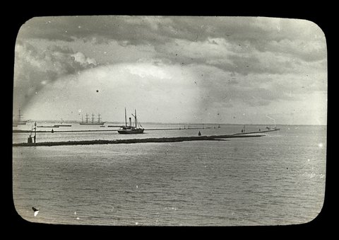Breakwaters on the Yarra River, Melbourne, 1909