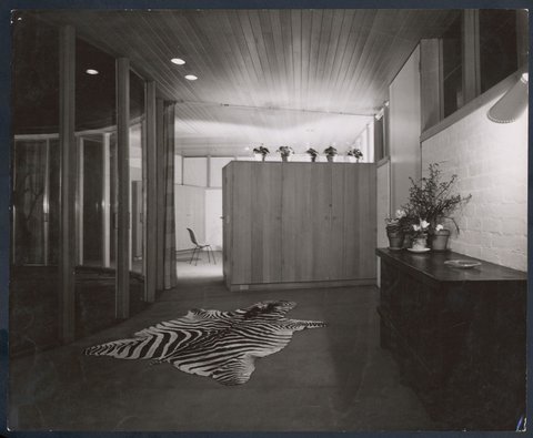 24 Hill Street, Toorak, 1952–53