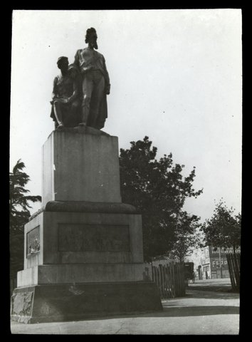 Burke & Wills Monument. Melb. [i.e. Melbourne], 1900–05