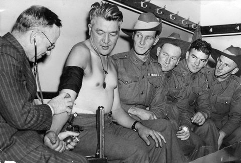 Medical examinations of returned soldiers at Caulfield Military Camp, c. 1941