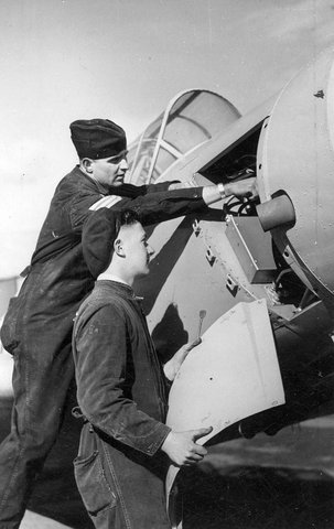 Trainee airmen at Essendon, 1940–41