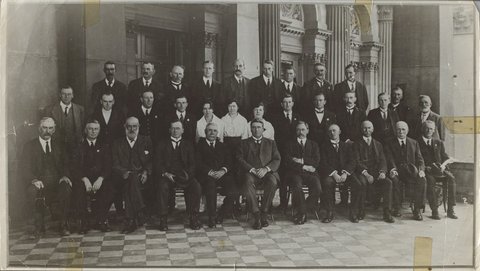 Staff of the City Council, probably Melbourne, 1918