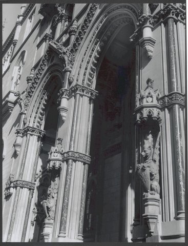 E.S.& A. Bank, corner Collins and Queen Streets, Melbourne, exteriors, 1952