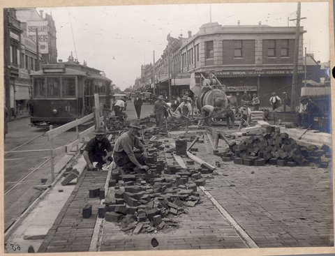 South Kensington to West Footscray - Nicholson Street bridge, 1927–28