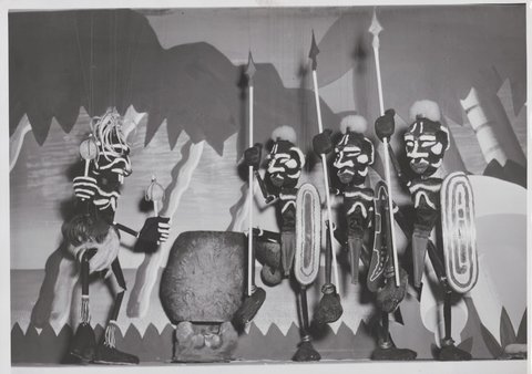 Freda & Raeburn Griffith's puppet Easter puppet show at Myers, Melbourne, 1954