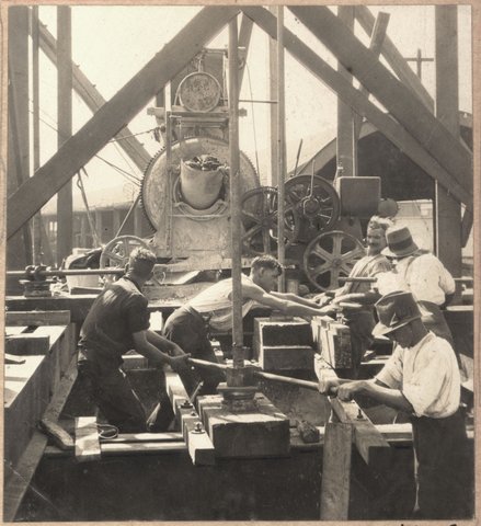 Spencer Street bridge - south abutment, 1928