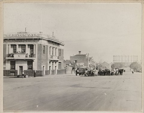 North Melbourne. The fine wide streets of North Melbourne - Haines & Curzon Streets, c. 1935
