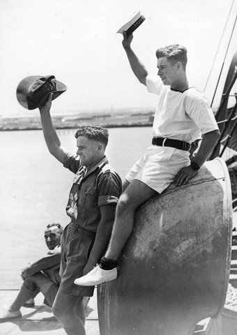 A.I.F. serviceman and sailor on pier at Port Melbourne, 1941