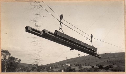 Albion to Broadmeadows - Maribyrnong River viaduct. Erecting steelwork, 1928