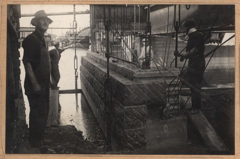 Spencer Street Bridge - north abutment, Melbourne, Vic, 1928–29