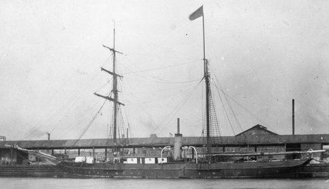 STEAM SCHOONER DART. : 190 Tons. This vessel acted as tender to the Sobraon & afterwards to the John Murray at Melbourne, 1885–1946