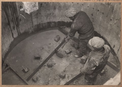 Spencer Street bridge - south abutment, 1928