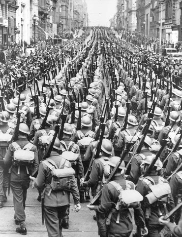 Australian soldiers marching in the streets of Melbourne, 1939–45