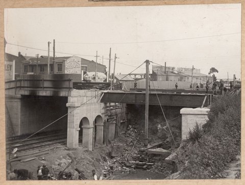 South Kensington to West Footscray - Nicholson Street bridge, 1927–28