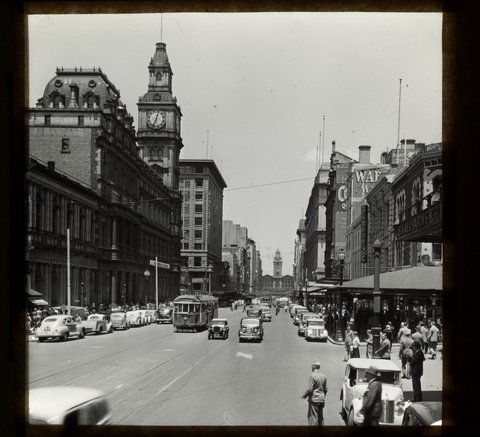 Elizabeth Street, Melbourne, looking south from Lonsdale Street, 1910–30