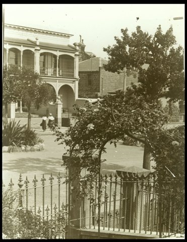 Powlett Street, East Melbourne, 1880–1938